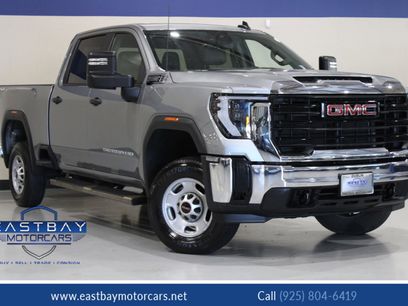 Used 2024 GMC Sierra 2500 Pro w/ Convenience Package