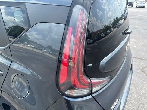 Used 2024 Kia Soul LX w/ Option Group 015 FWD image 10