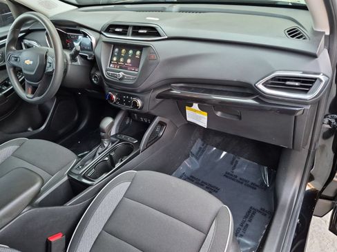 Used 2023 Chevrolet TrailBlazer LT FWD image 28