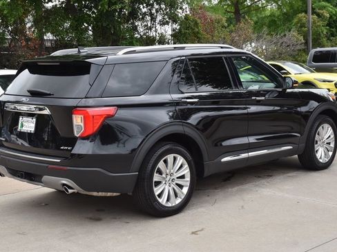 Used 2024 Ford Explorer Limited w/ Limited Technology Package AWD/4WD image 8