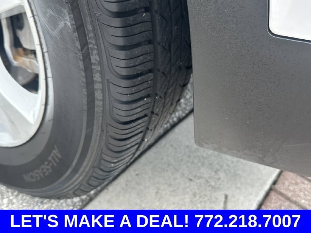 Used 2023 Kia Sorento LX FWD image 9