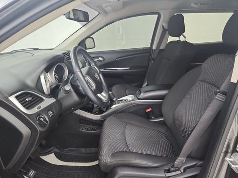 Used 2020 Dodge Journey SE w/ SE Popular Equipment Group FWD image 20