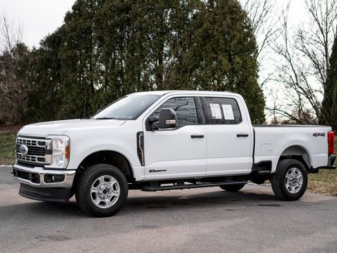 Used 2025 Ford F250 XLT image 9