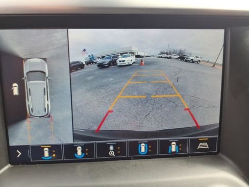 Used 2020 GMC Acadia SLT w/ Premium Package image 32