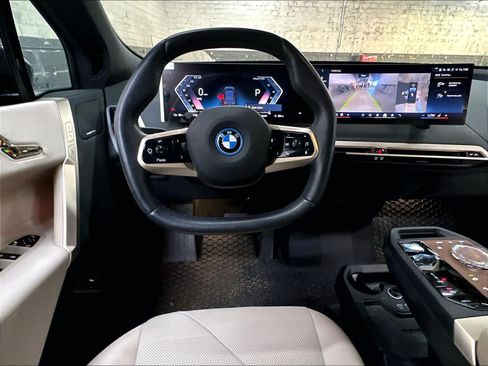 Certified 2024 BMW iX xDrive50 w/ Premium Package AWD/4WD image 8