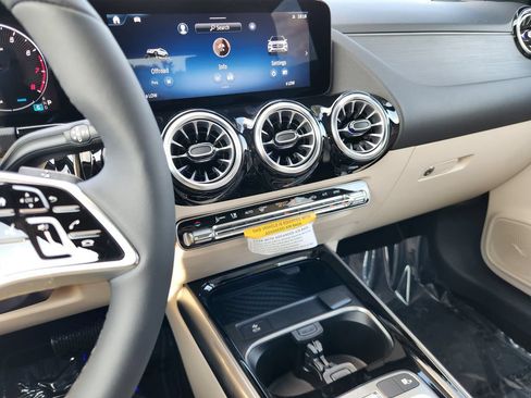 New 2026 Mercedes-Benz GLA 250 4MATIC image 25