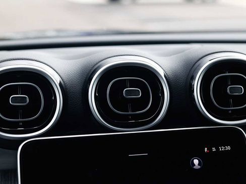 New 2026 Mercedes-Benz GLC 300 GLC 300 image 16