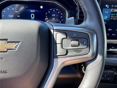 Used 2022 Chevrolet Silverado 1500 LTZ image 18