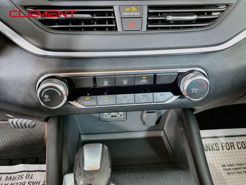 Used 2022 Nissan Altima 2.5 SR FWD image 22