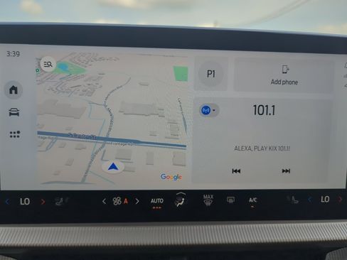 New 2025 Ford Explorer Active w/ Active Comfort Package image 24