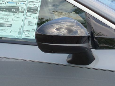 New 2025 Nissan Ariya FWD image 12