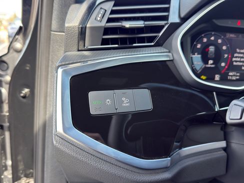 Certified 2025 Audi Q3 2.0T Premium Plus w/ Premium Plus Package image 18