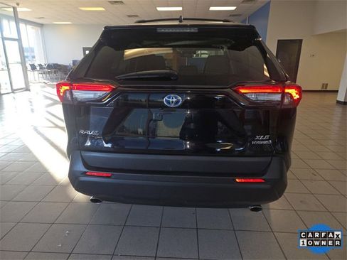 Used 2024 Toyota RAV4 XLE Premium image 7