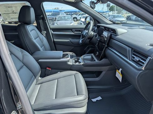 New 2027 GMC Terrain Elevation w/ Elevation Premium Package FWD image 31