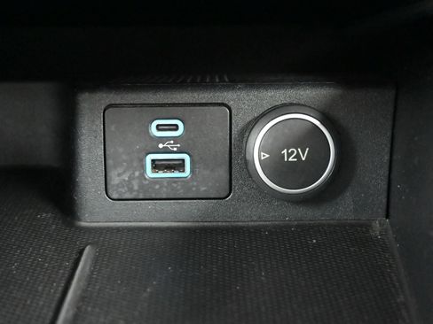 Used 2021 Ford Escape SE w/ Convenience Package FWD image 18