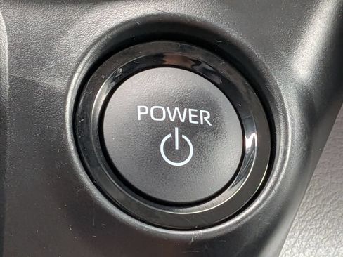 Used 2026 Toyota Sienna XLE FWD image 22