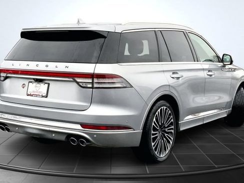 Used 2020 Lincoln Aviator Black Label w/ Dynamic Handling Package image 8