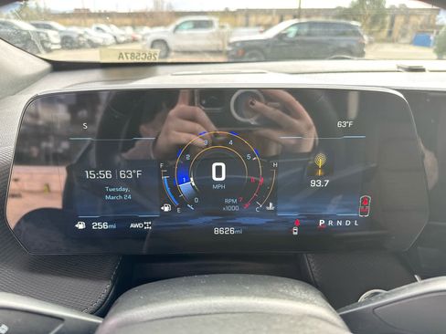 Used 2026 Chevrolet Equinox LT image 15