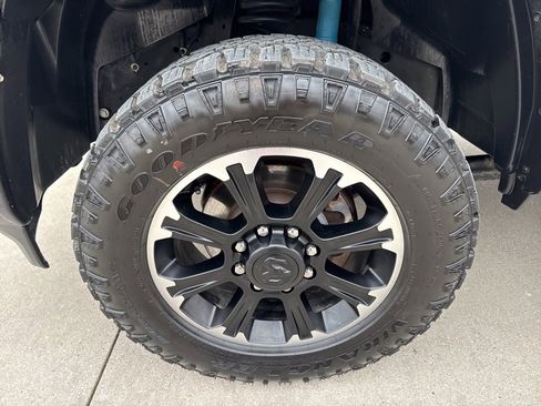 Used 2021 RAM 2500 Power Wagon w/ 75th Anniversary Edition image 5