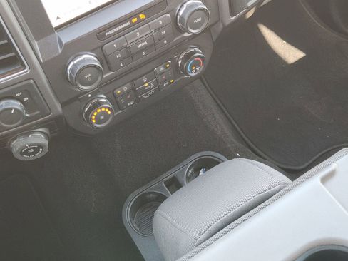 Used 2018 Ford F150 XLT w/ Equipment Group 302A Luxury image 22