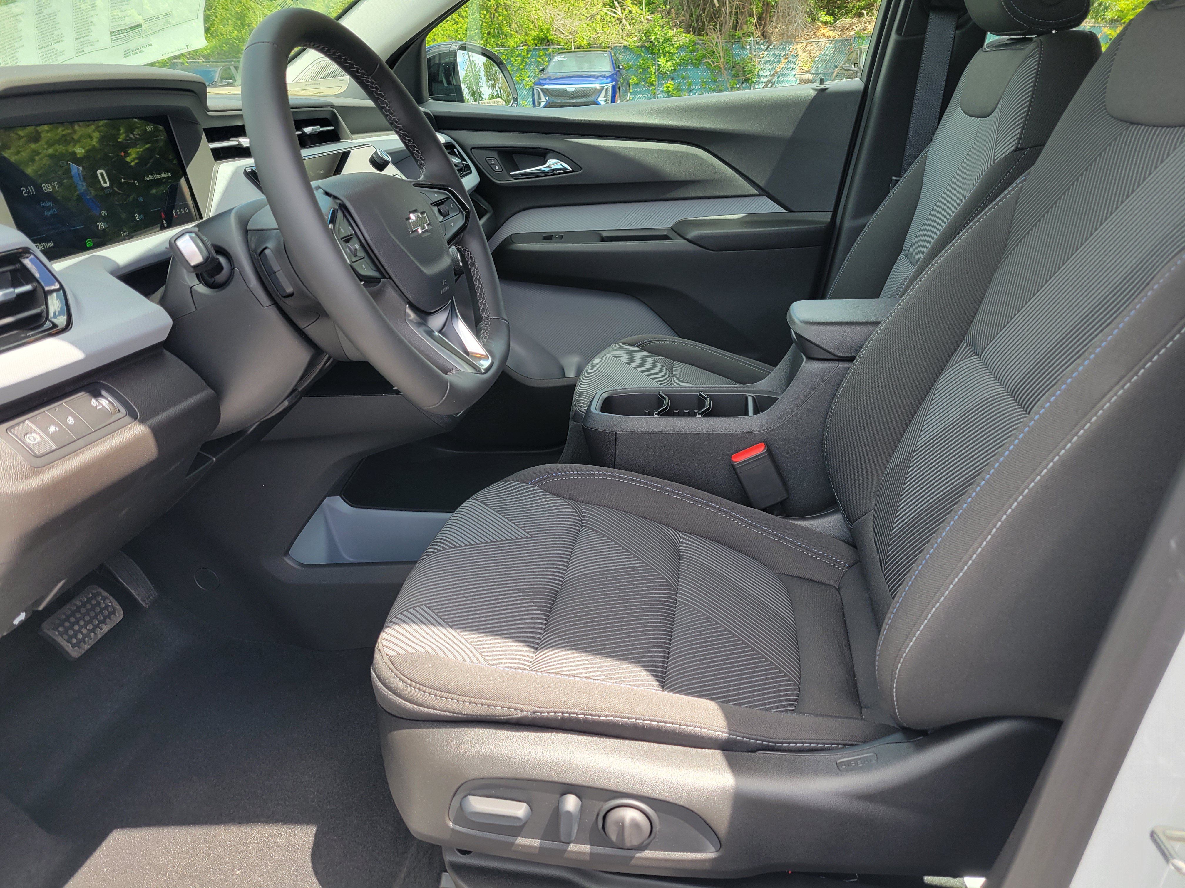New 2027 Chevrolet Bolt LT w/ Comfort Package FWD image 30