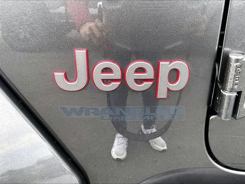 Used 2020 Jeep Wrangler Unlimited Rubicon AWD/4WD image 26