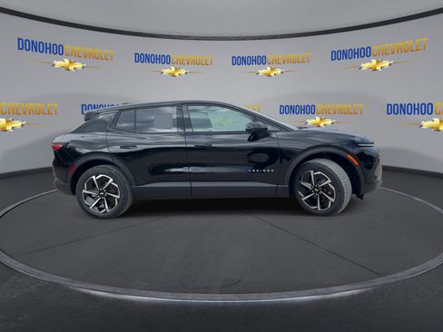 New 2026 Chevrolet Equinox EV LT image 12