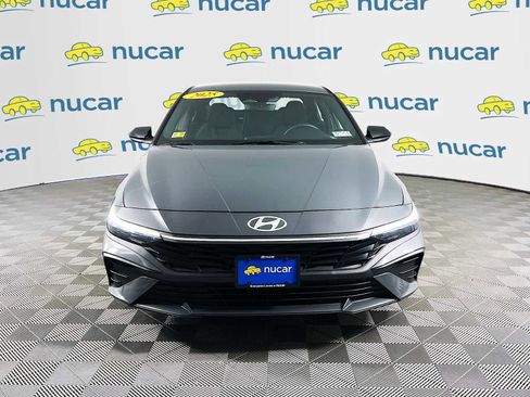 Certified 2025 Hyundai Elantra Sport FWD image 2