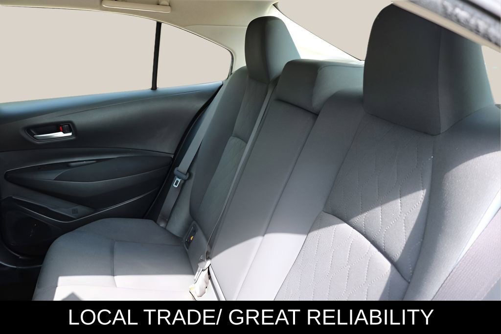 Used 2020 Toyota Corolla LE FWD image 15