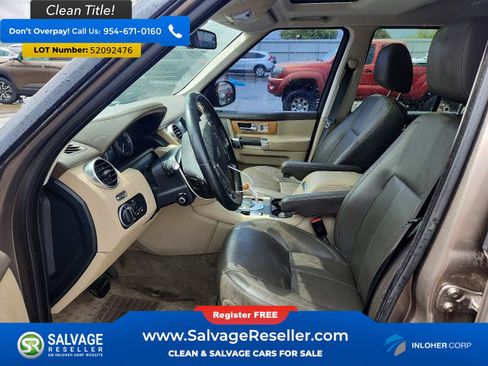 Used 2016 Land Rover LR4 HSE LUX AWD/4WD image 9