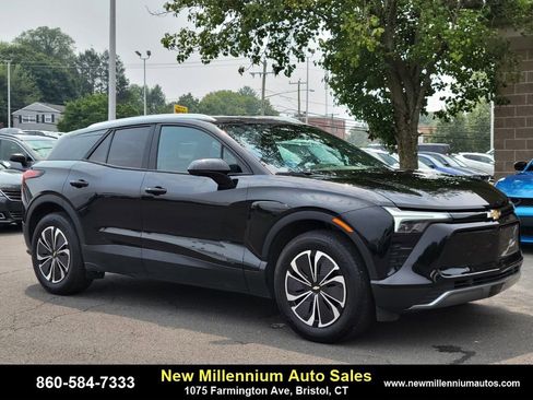 Used 2024 Chevrolet Blazer EV LT image 7