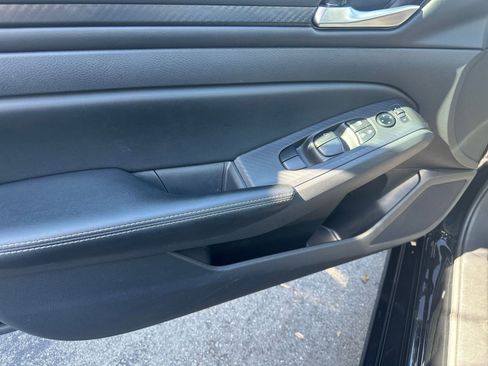 Used 2025 Nissan Altima 2.5 SV image 18