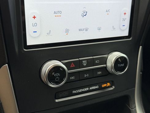 Used 2021 Ford Edge SEL w/ Convenience Package FWD image 20
