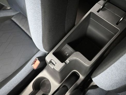 New 2025 Nissan Versa SV w/ Trunk Package image 33