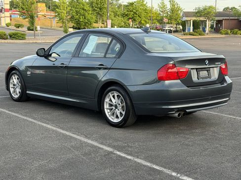 Used 2010 BMW 328i xDrive Sedan AWD/4WD image 4