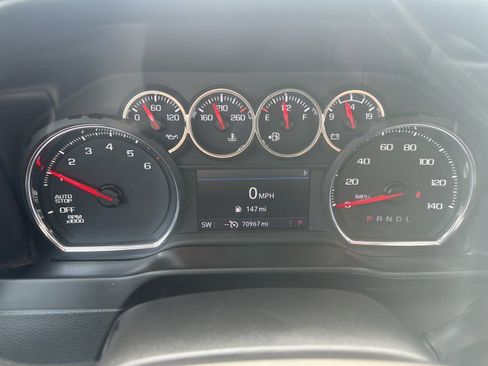 Used 2021 Chevrolet Silverado 1500 LT image 14