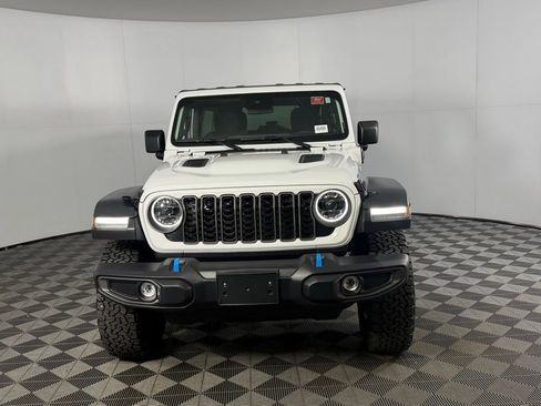 Certified 2025 Jeep Wrangler Unlimited Rubicon 4xe w/ Convenience Group AWD/4WD image 10