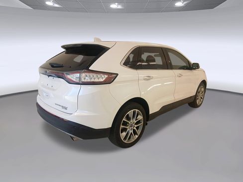Used 2018 Ford Edge Titanium w/ Equipment Group 301A AWD/4WD image 7
