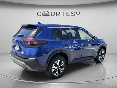 Certified 2022 Nissan Rogue SV FWD image 7