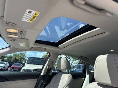 Used 2021 Honda Insight Touring image 15