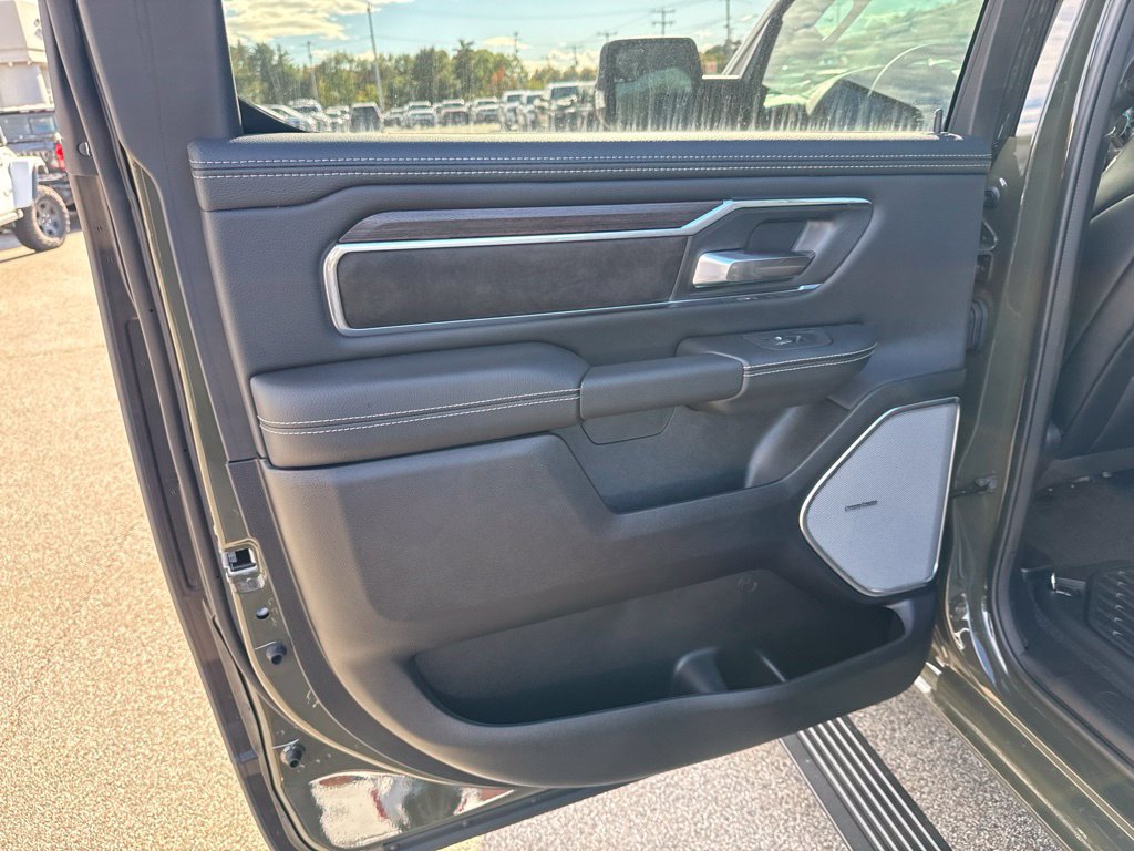 New 2027 RAM 1500 Laramie AWD/4WD image 24