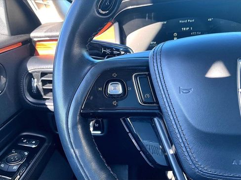 Used 2023 Lincoln Aviator Reserve image 16