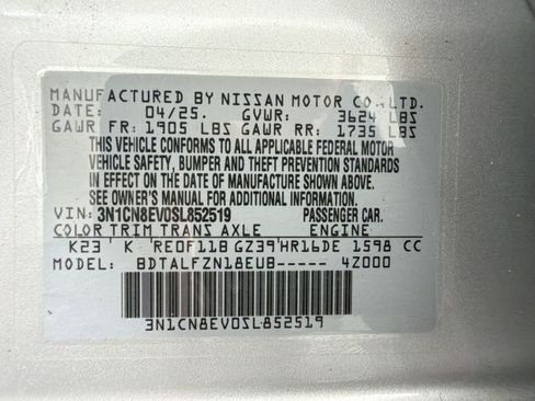 Used 2025 Nissan Versa SV FWD image 17