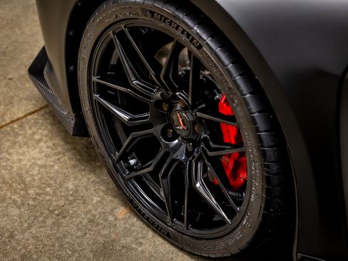Used 2024 Chevrolet Corvette Z06 w/ Stealth Interior Trim Package RWD image 16
