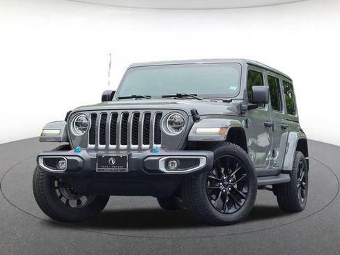 Used 2022 Jeep Wrangler Unlimited Sahara w/ Cold Weather Group AWD/4WD image 1