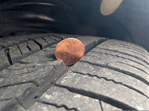 Used 2023 Chevrolet Malibu LT image 36