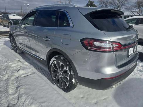 Used 2023 Lincoln Nautilus Reserve image 4