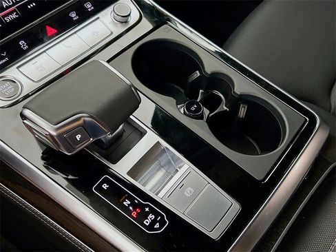 New 2026 Audi Q8 Premium Plus image 18