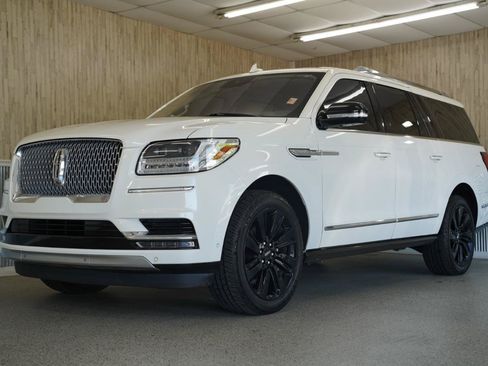 Used 2020 Lincoln Navigator L Reserve w/ Luxury Package AWD/4WD image 4