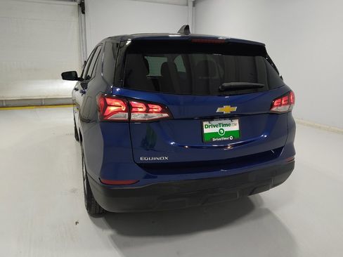 Used 2022 Chevrolet Equinox LS w/ LS Convenience Package image 6